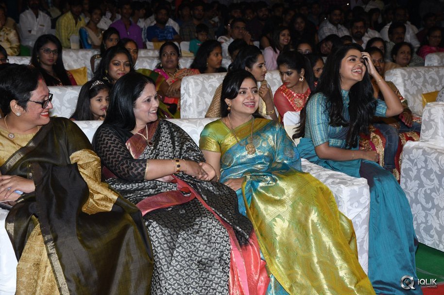 Shatamanam-Bhavati-Movie-Audio-Launch